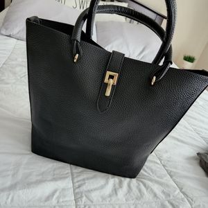 Black bag~ Medium size